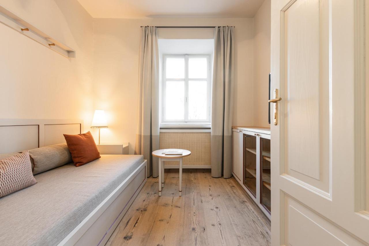 Smart Suites Kaltern - Apartments Am Kalterer See Ngoại thất bức ảnh